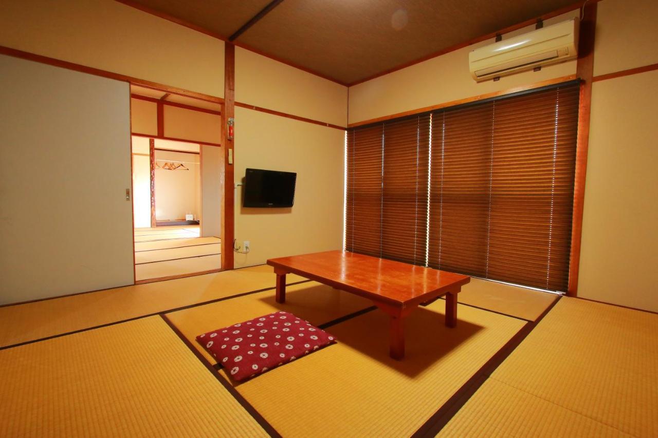 Family Ryokan Kawakyu With Showa Retro, Private Hot Spring Ibusuki Exteriör bild