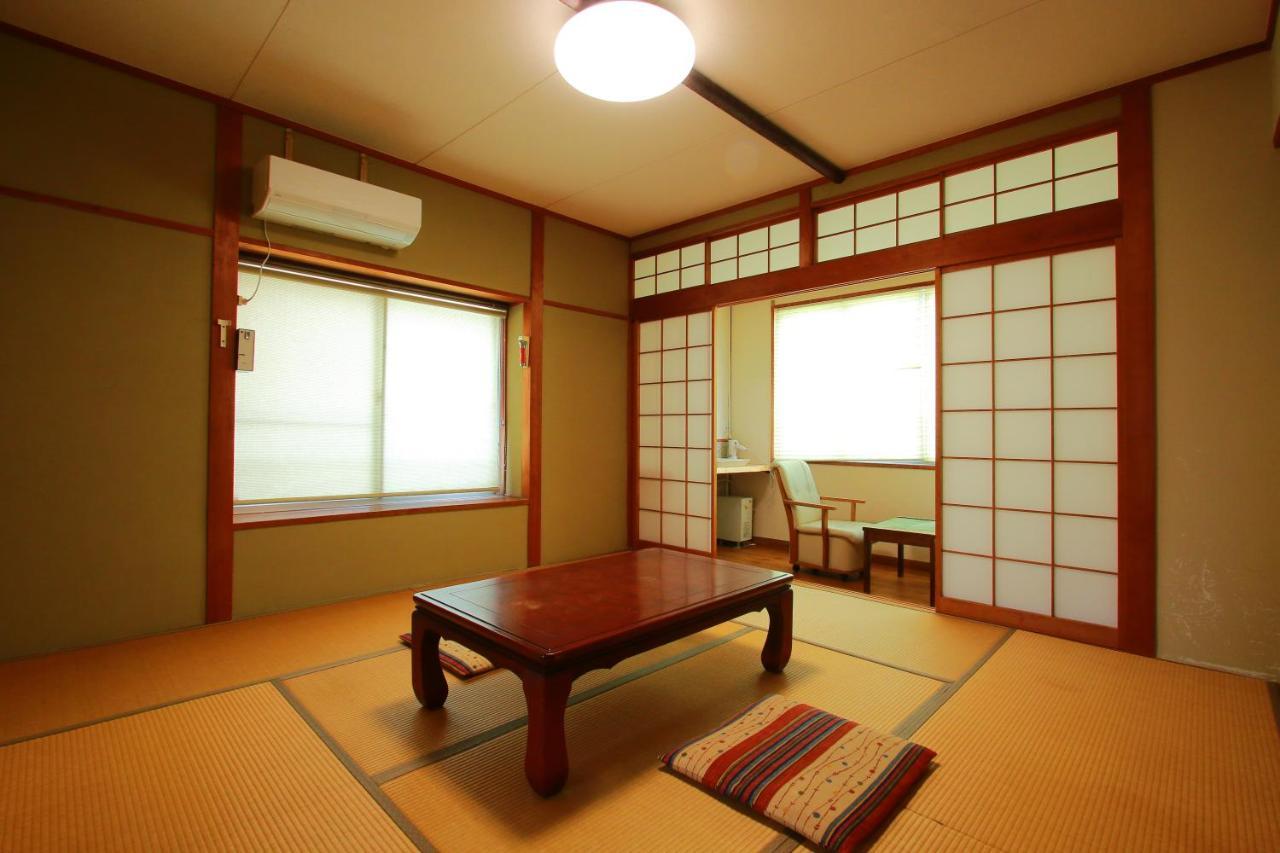Family Ryokan Kawakyu With Showa Retro, Private Hot Spring Ibusuki Exteriör bild