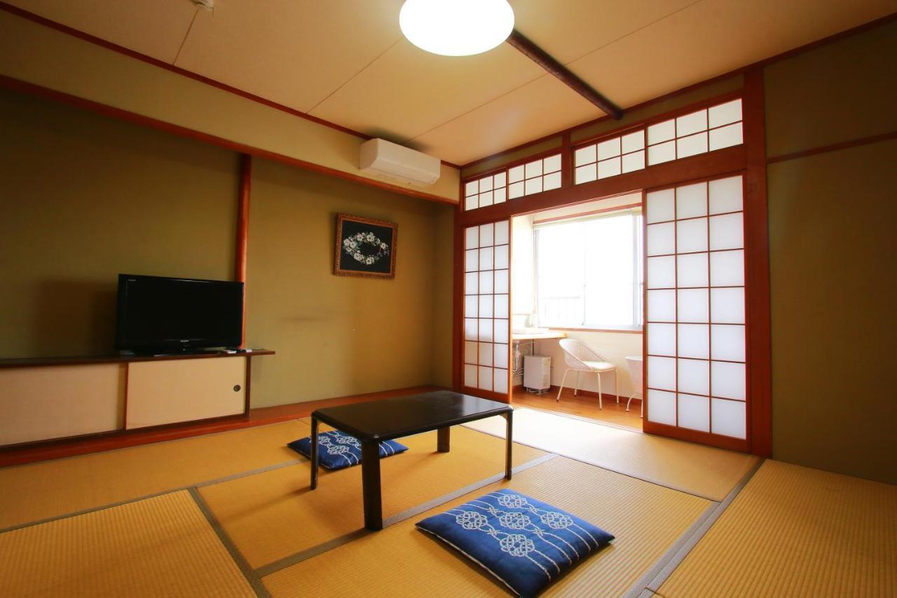 Family Ryokan Kawakyu With Showa Retro, Private Hot Spring Ibusuki Exteriör bild